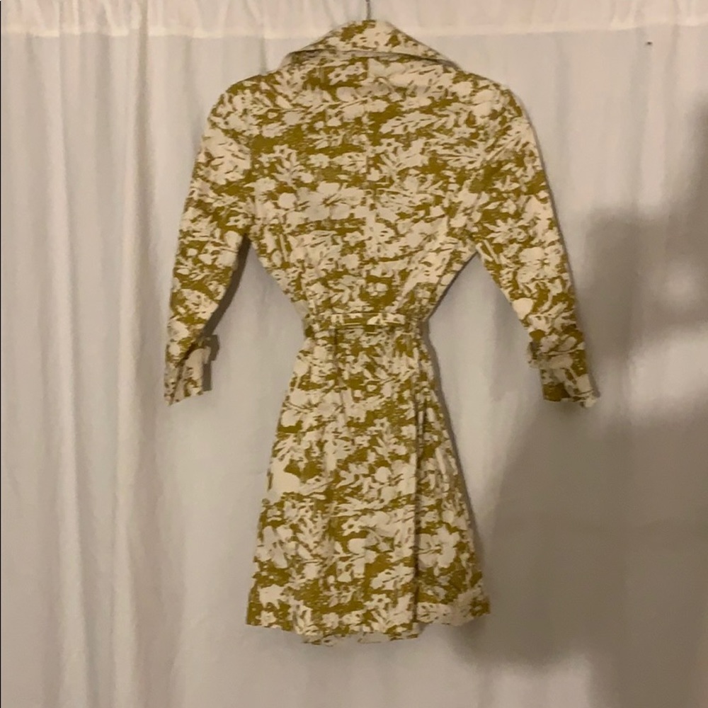 Patterned Trench Coat - image 3